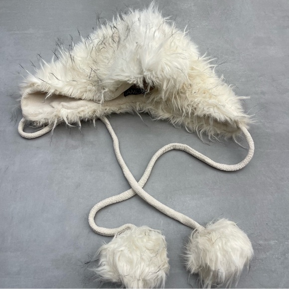Cream Faux Fur Winter Hood with Pom Poms - Picture 3 of 4